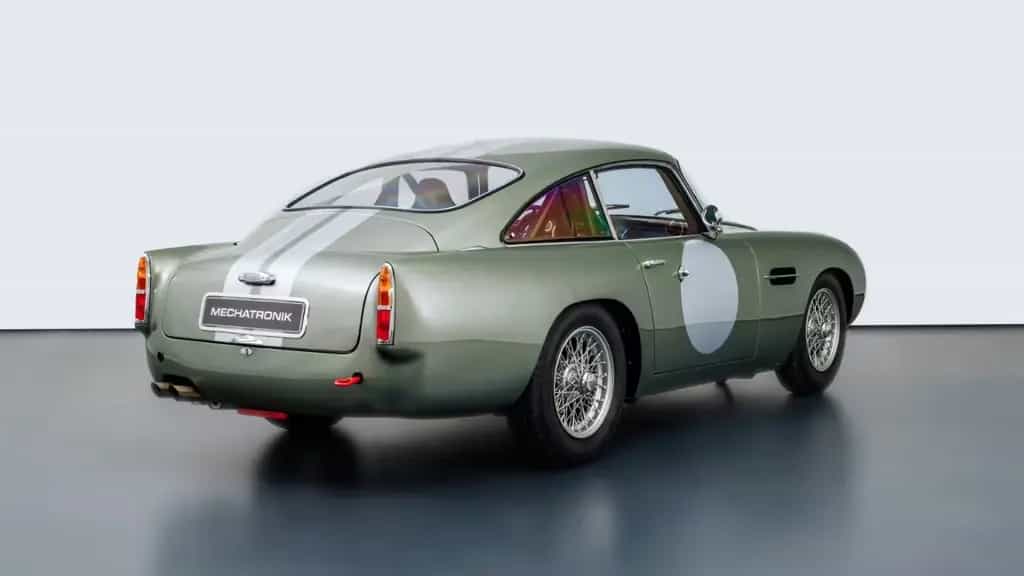 Aston Martin DB 4 GT Continuation 07/2018-photo-3
