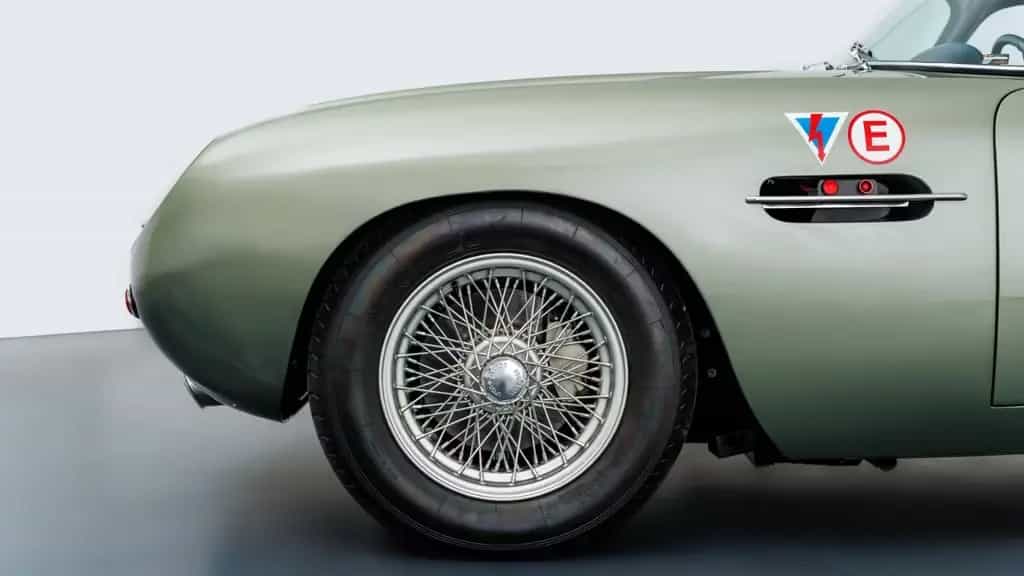 Aston Martin DB 4 GT Continuation 07/2018-photo-5