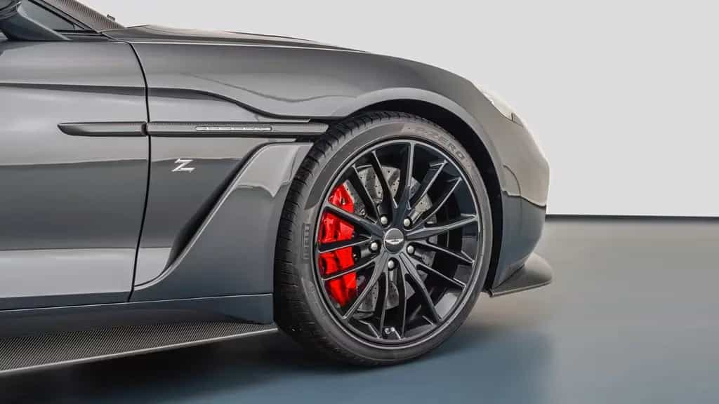 Aston Martin Vanquish Zagato Speedster 08/2018-photo-10