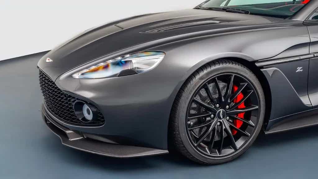 Aston Martin Vanquish Zagato Speedster 08/2018-photo-12