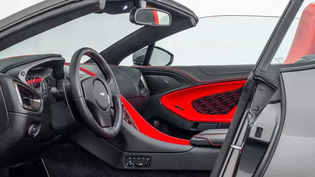 Aston Martin Vanquish Zagato Speedster 08/2018-photo-19
