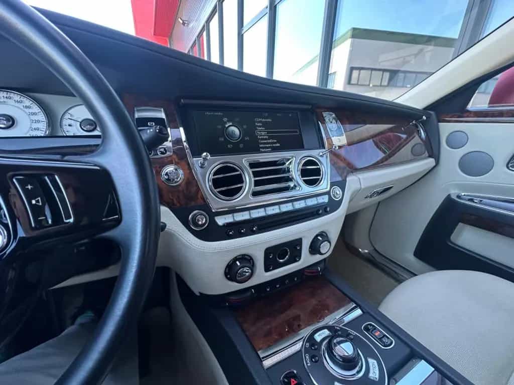 Rolls-Royce Ghost NIGHT, MASSAGE, FULL 10/2010-photo-11