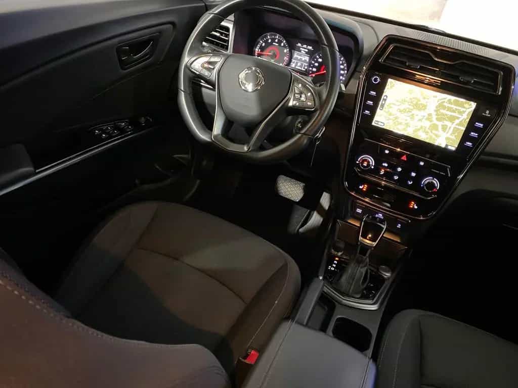 Ssangyong Tivoli 1.5 T-GDi Quartz+AT+SZH+SPUR+KAM+NAVI 10/2019-photo-17