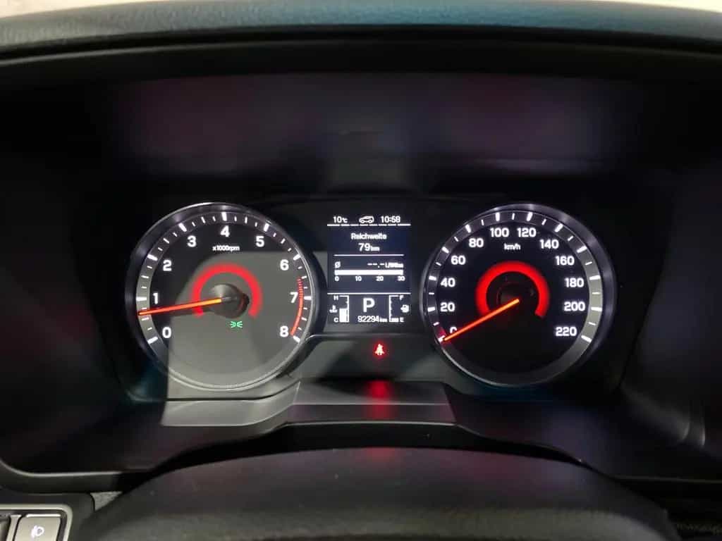 Ssangyong Tivoli 1.5 T-GDi Quartz+AT+SZH+SPUR+KAM+NAVI 10/2019-photo-30