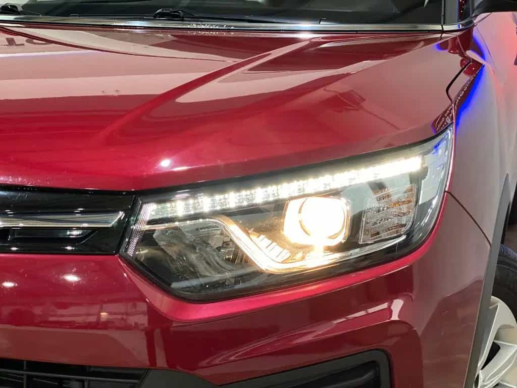 Ssangyong Tivoli 1.5 T-GDi Quartz+AT+SZH+SPUR+KAM+NAVI 10/2019-photo-5