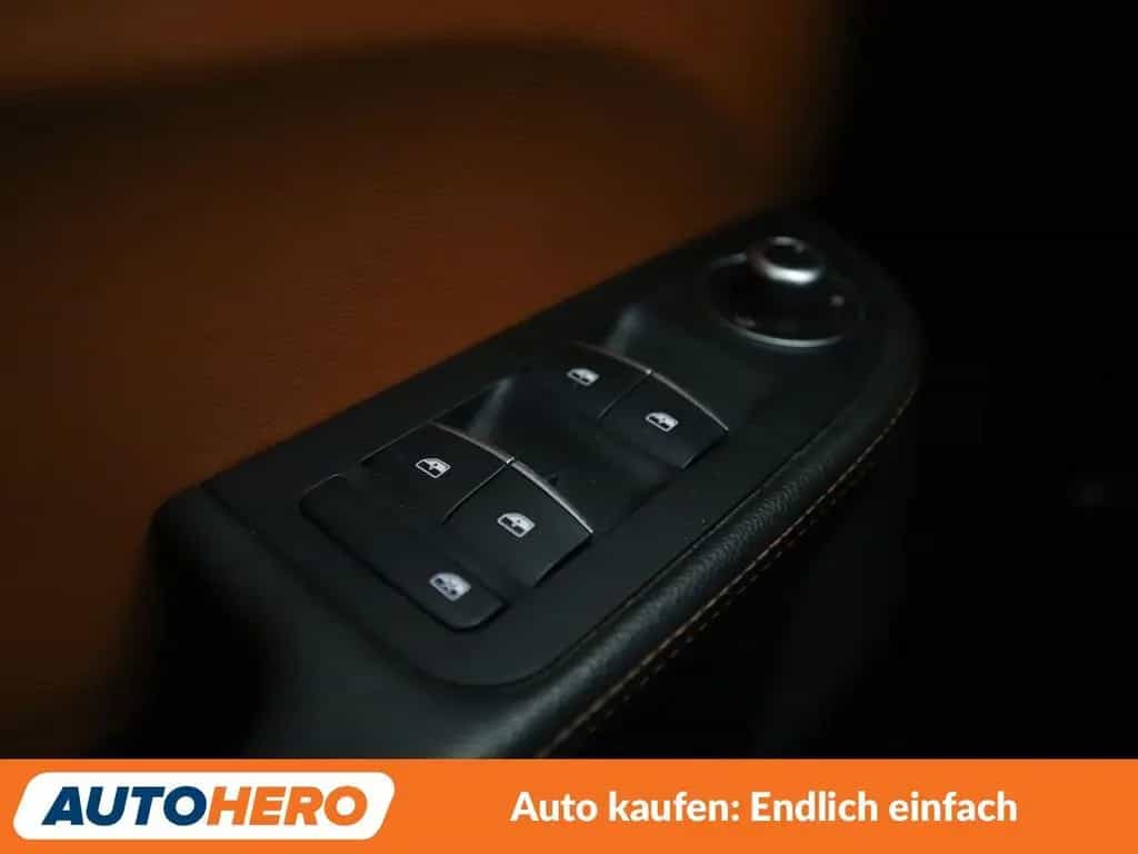 Alfa Romeo Giulia 2.2 JTDM Super Aut.*NAVI*TEMPO*CAM*PDC* 08/2016-photo-25