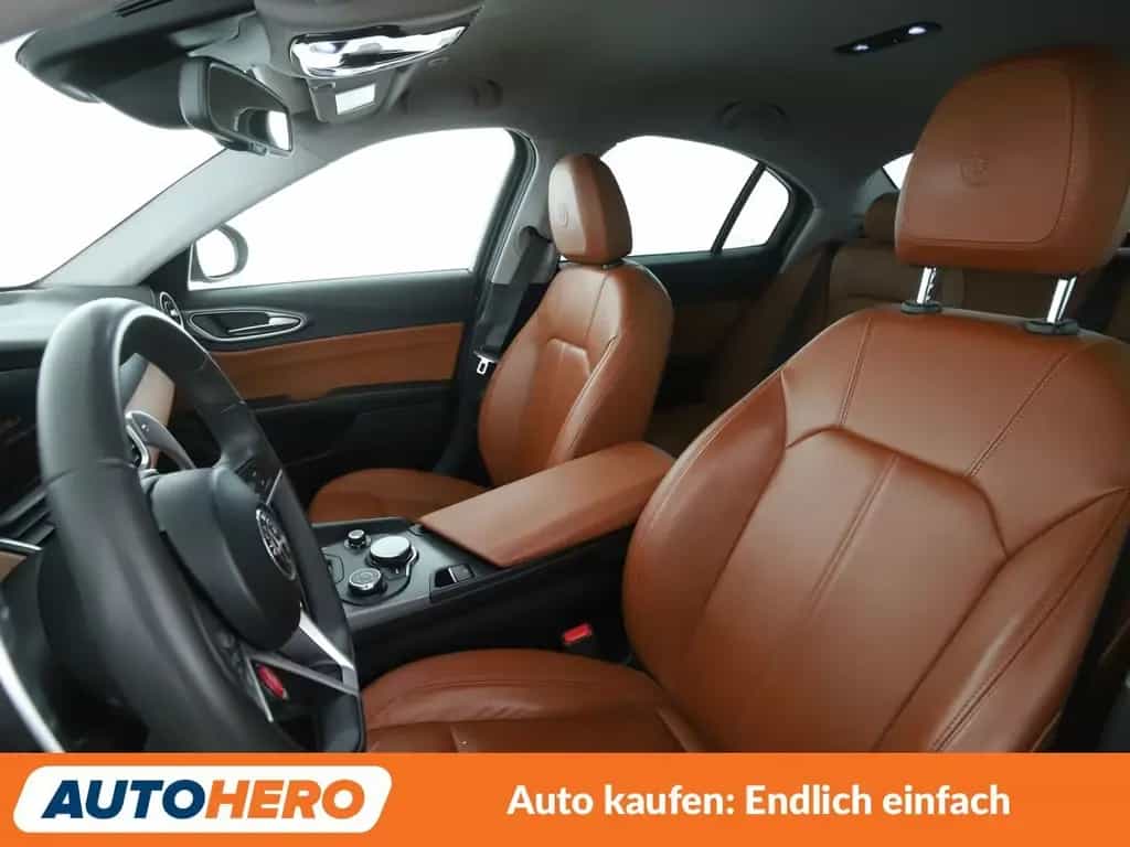 Alfa Romeo Giulia 2.2 JTDM Super Aut.*NAVI*TEMPO*CAM*PDC* 08/2016-photo-9