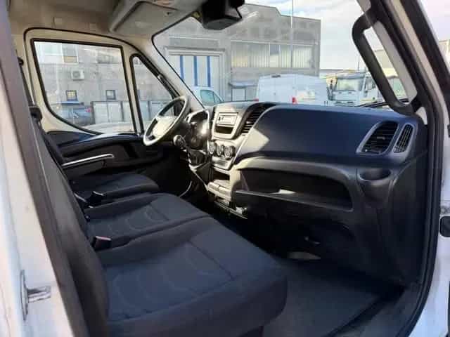 Iveco Daily Daily 35C14SV BTor 2.3HPT PM-TN-RG- BOX CO 10/2018-photo-14