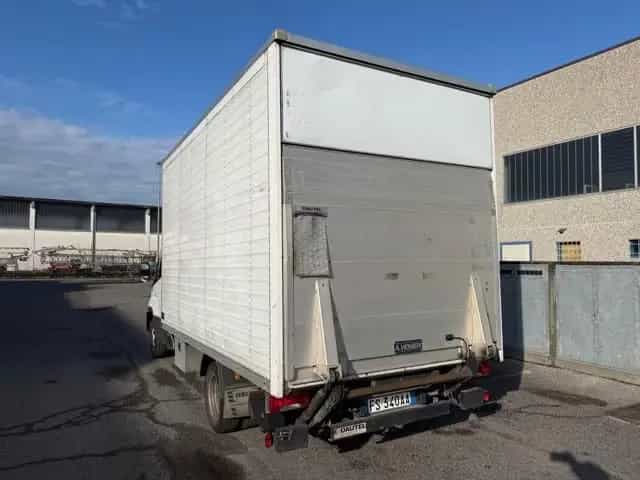 Iveco Daily Daily 35C14SV BTor 2.3HPT PM-TN-RG- BOX CO 10/2018-photo-2