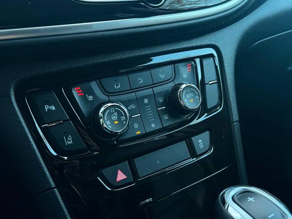 Opel Mokka X *Schiebedach*LED*Kamera*Leder 07/2018-photo-33