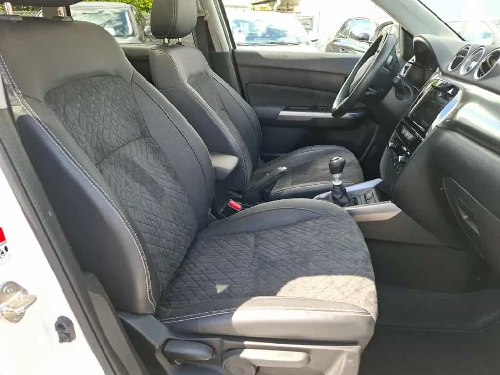 Suzuki Vitara 1.4 Comfort+ Allgrip NAVI LED ACC PANO 10/2021-photo-10