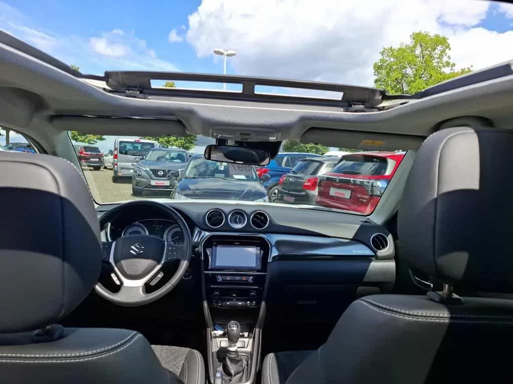 Suzuki Vitara 1.4 Comfort+ Allgrip NAVI LED ACC PANO 10/2021-photo-7