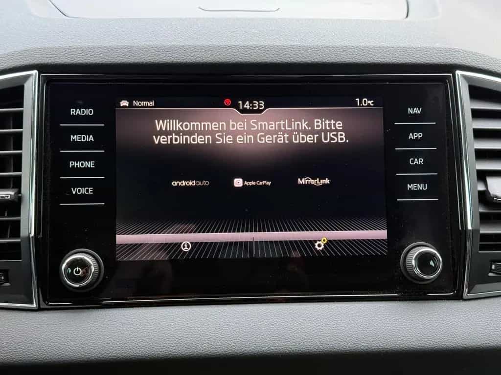 Skoda Karoq Style 1.5TSI*DSG*AHK*LED*NAVI* 01/2020-photo-17