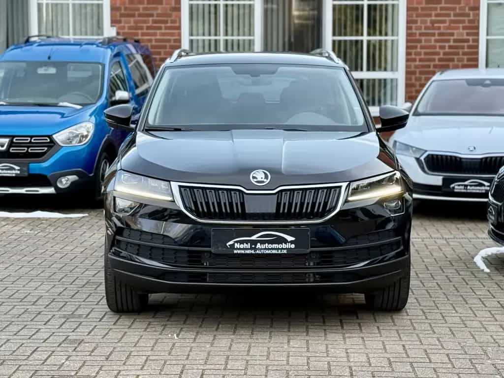 Skoda Karoq Style 1.5TSI*DSG*AHK*LED*NAVI* 01/2020-photo-2