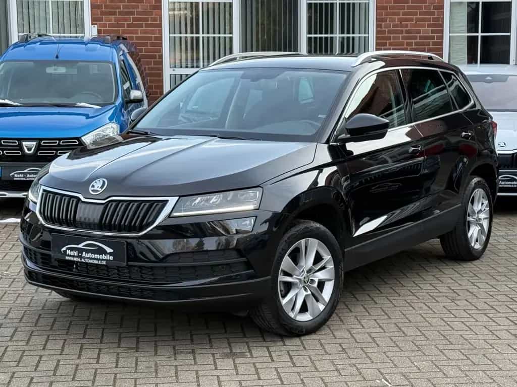 Skoda Karoq Style 1.5TSI*DSG*AHK*LED*NAVI* 01/2020-photo-3