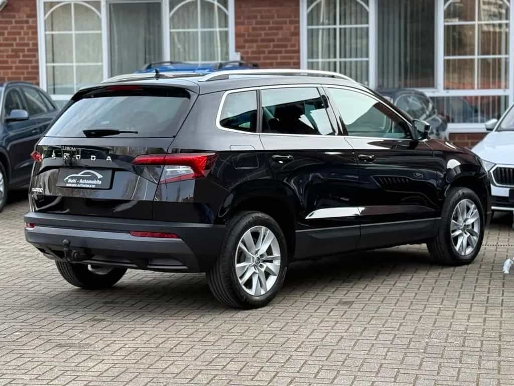 Skoda Karoq Style 1.5TSI*DSG*AHK*LED*NAVI* 01/2020-photo-7