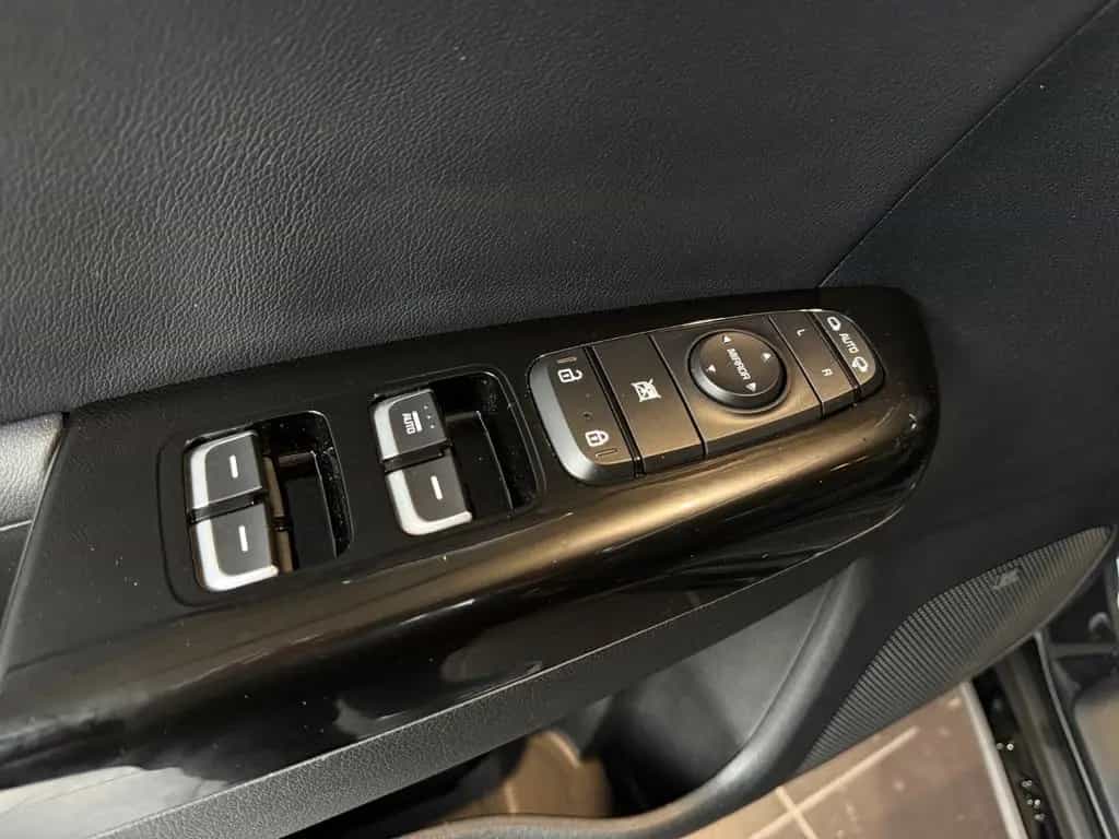 Kia Sportage Black Edition AWD JBL LED NAVI 11/2021-photo-10