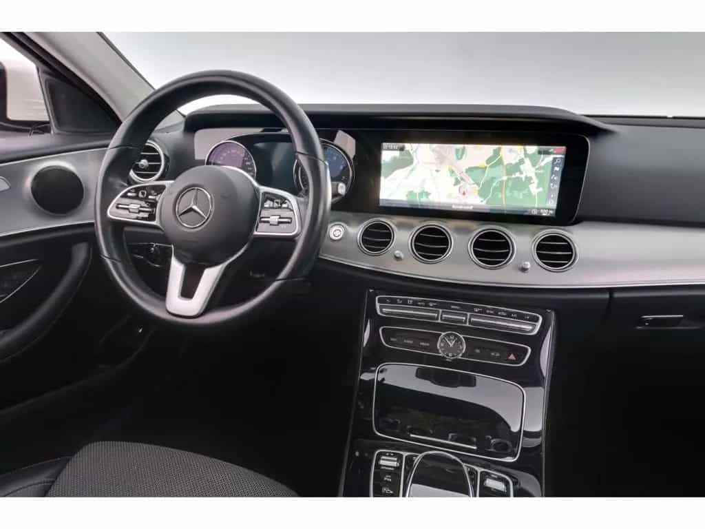 Mercedes-Benz E-Class 200 T 8G-tronic Avantgarde+LED+PANO+KAMERA 06/2020-photo-11