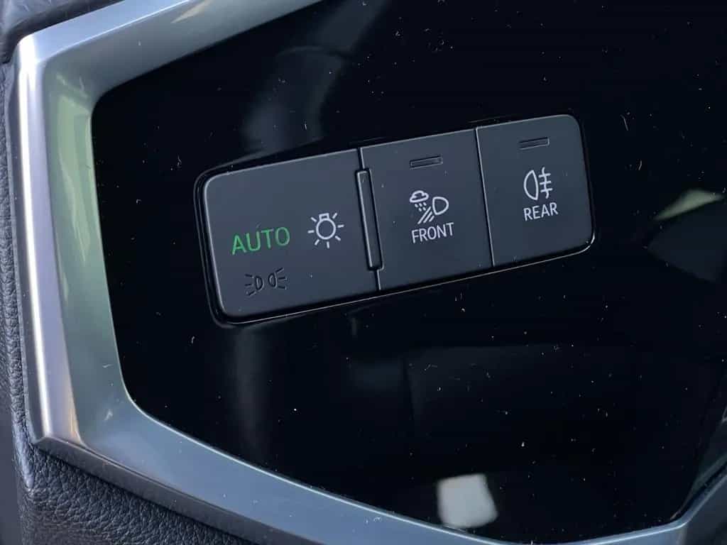 Audi Q3 35 2,0 TDI AUTOM. NAVI LED VIRTUAL GARANTIE 08/2022-photo-37