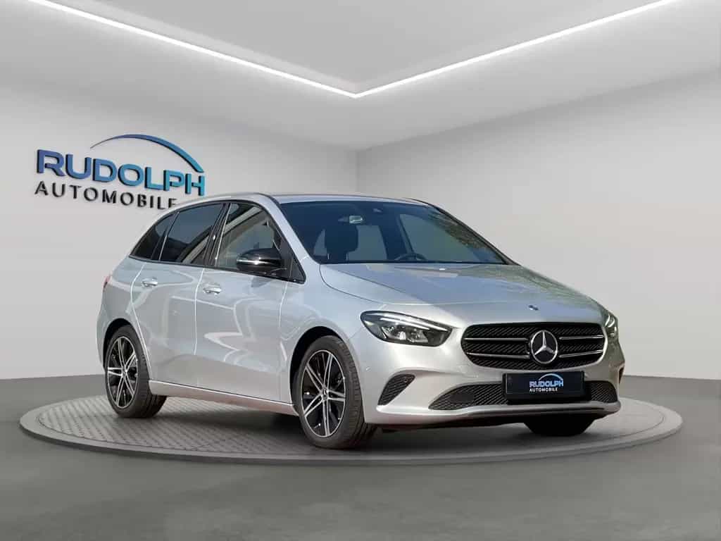 Mercedes-Benz B-Class 200 AUTOM LEDER DIGITAL JUNGE STERNE GARANTIE 01/2021-photo-0