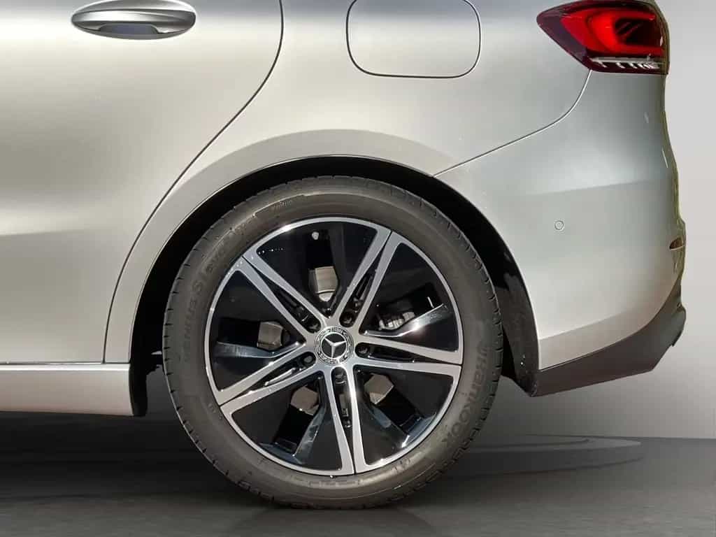 Mercedes-Benz B-Class 200 AUTOM LEDER DIGITAL JUNGE STERNE GARANTIE 01/2021-photo-30