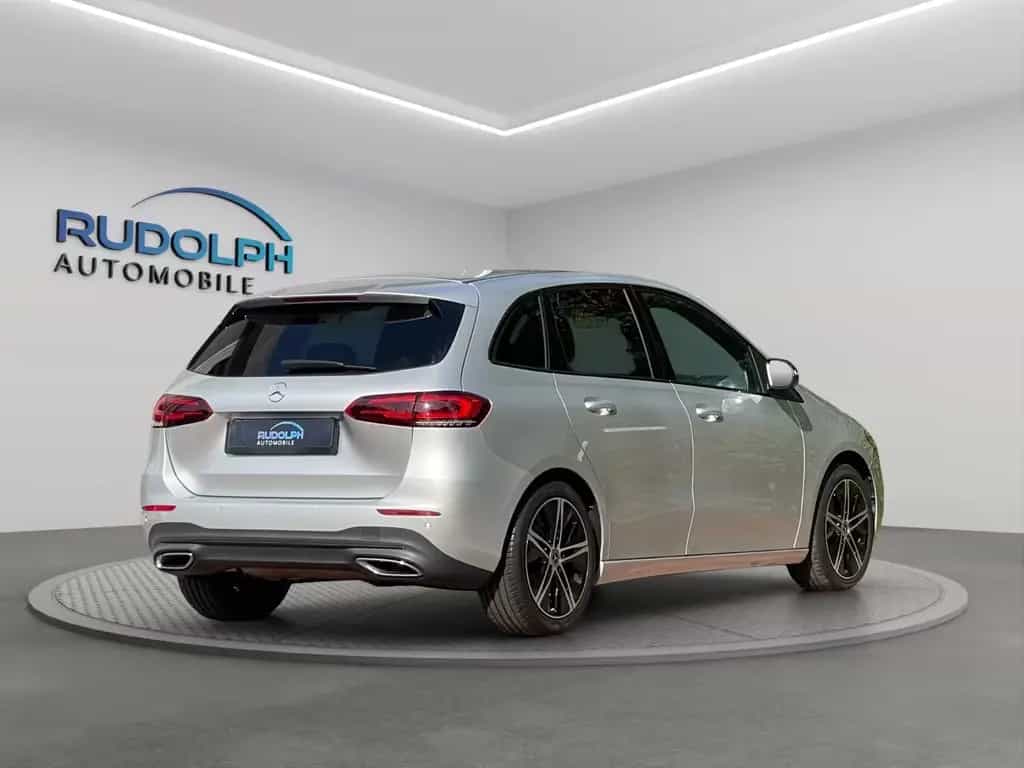 Mercedes-Benz B-Class 200 AUTOM LEDER DIGITAL JUNGE STERNE GARANTIE 01/2021-photo-6
