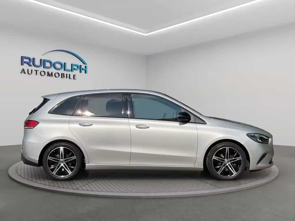 Mercedes-Benz B-Class 200 AUTOM LEDER DIGITAL JUNGE STERNE GARANTIE 01/2021-photo-7