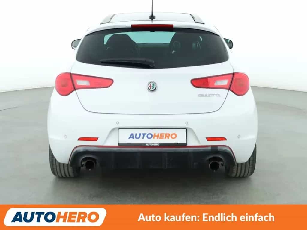 Alfa Romeo Giulietta 1.8 Turbo Veloce *NAVI*PDC*TEMPO*SHZ* 08/2018-photo-3