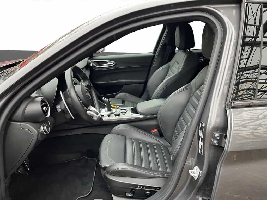 Alfa Romeo Giulia Veloce Q4 2,0 Turbo Navi+SHZ+RFK+Carplay 12/2023-photo-10