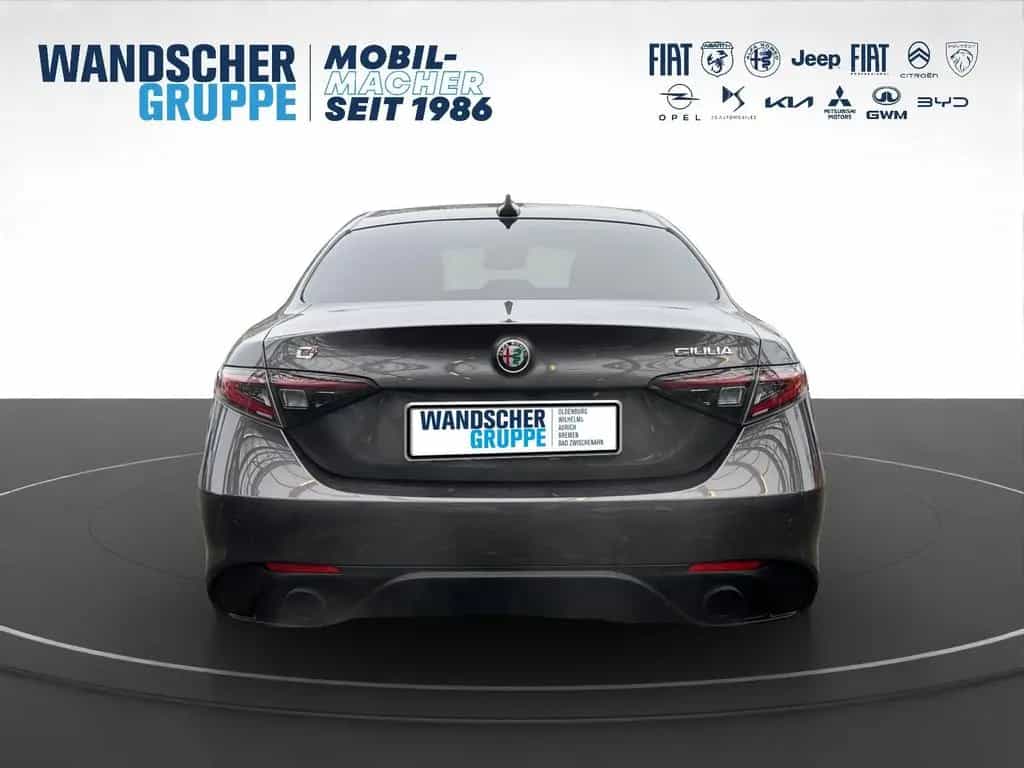 Alfa Romeo Giulia Veloce Q4 2,0 Turbo Navi+SHZ+RFK+Carplay 12/2023-photo-5