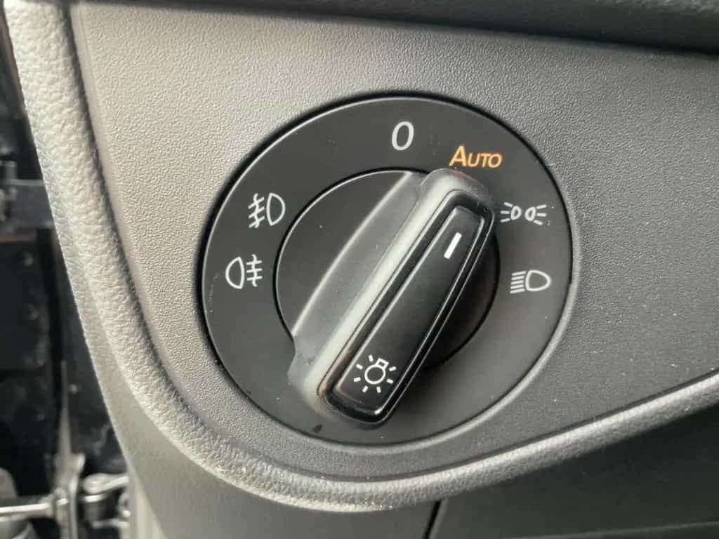 Volkswagen Taigo R-Line 1.0 l TSI DSG Rüfakam*IQ.Light*ACC* 09/2025-photo-15