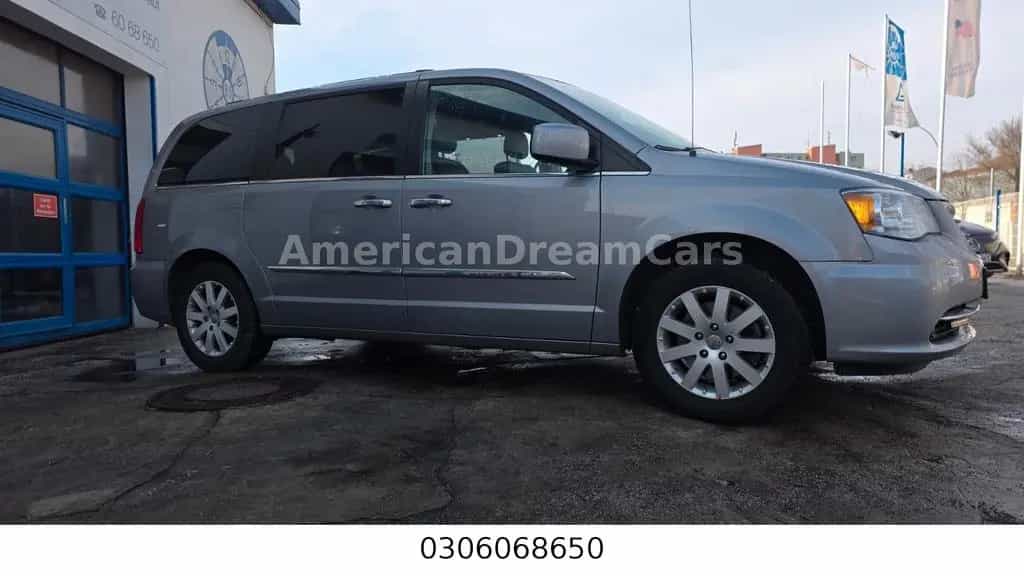 Chrysler Grand Voyager 07/2014-photo-1