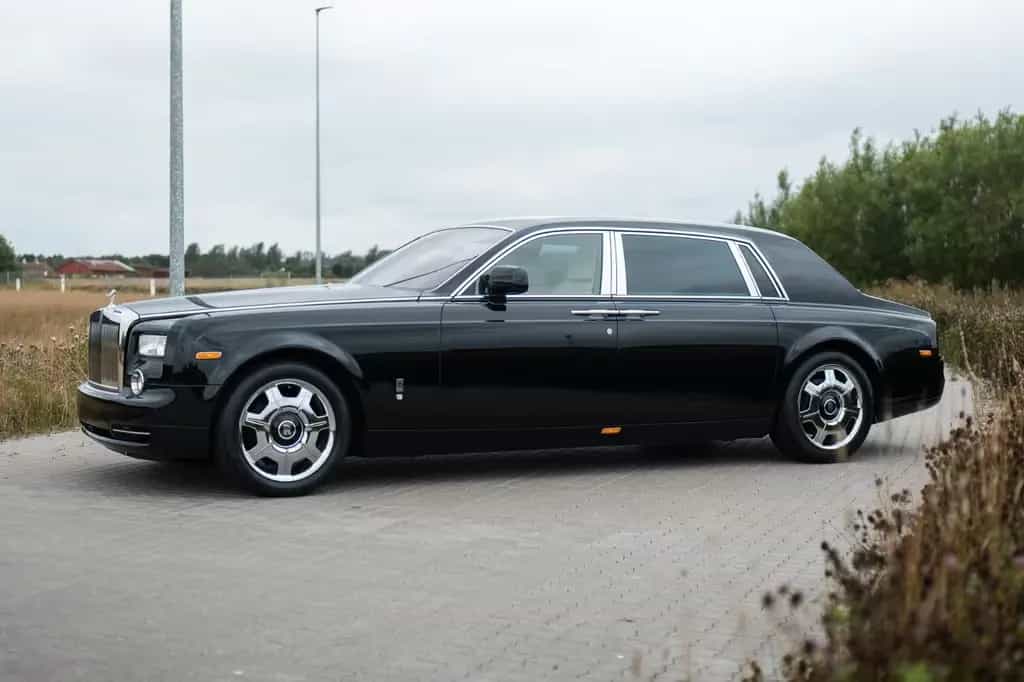 Rolls-Royce Phantom EWB Limo 03/2009-photo-4