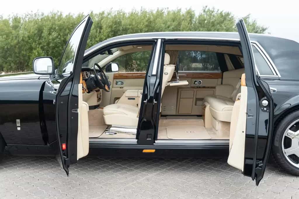 Rolls-Royce Phantom EWB Limo 03/2009-photo-6