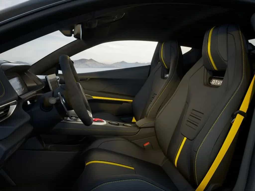 Lotus Emira Turbo SE MY26 Cosmos Black KEF null-photo-16