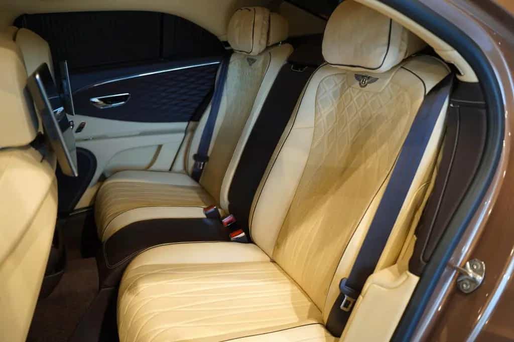Bentley Flying Spur Azure 06/2022-photo-28