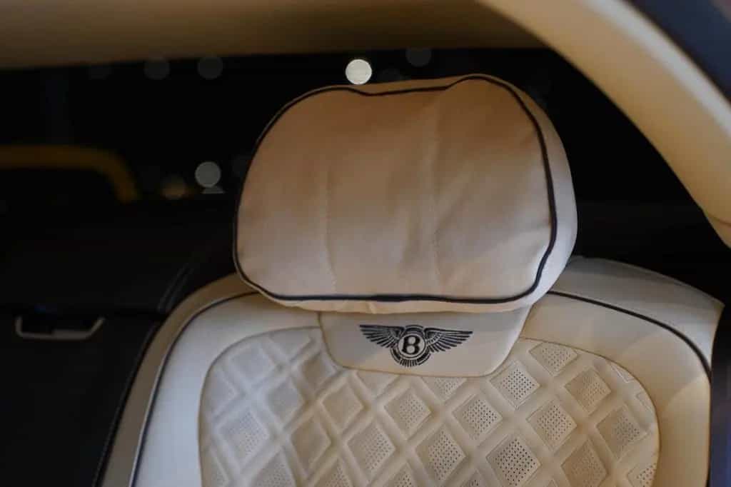 Bentley Flying Spur Azure 06/2022-photo-29