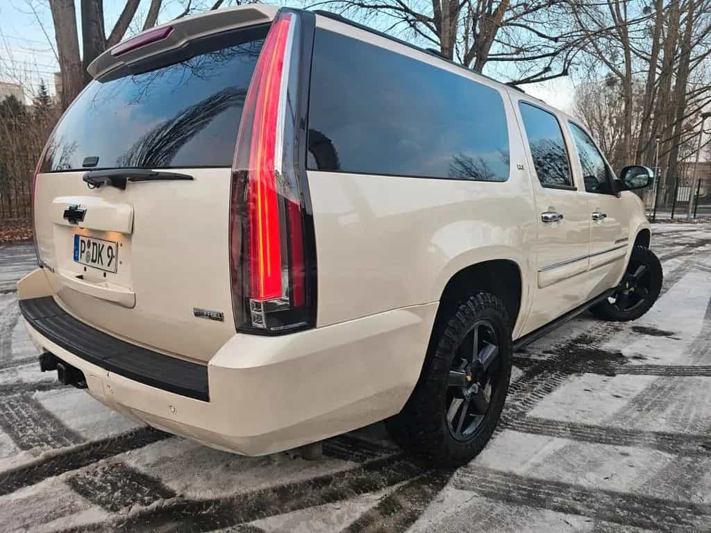 Chevrolet Suburban LTZ lang DVD LED xenon TÜV neu 01/2008-photo-4