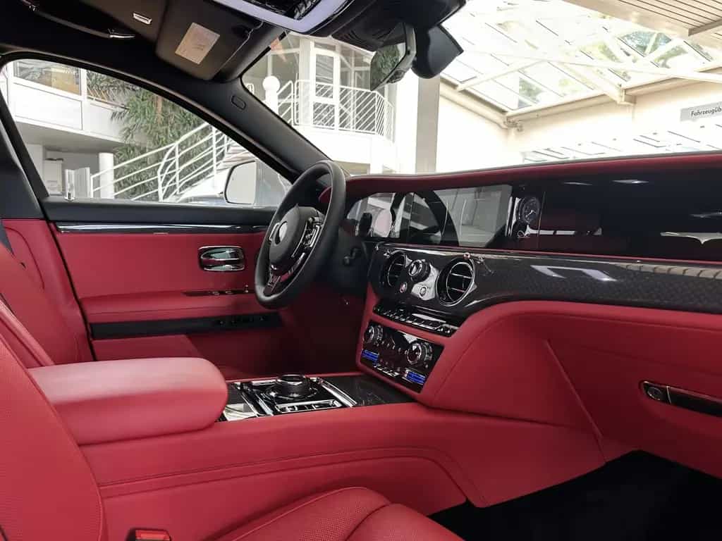 Rolls-Royce Ghost Black Badge* 12/2023-photo-11