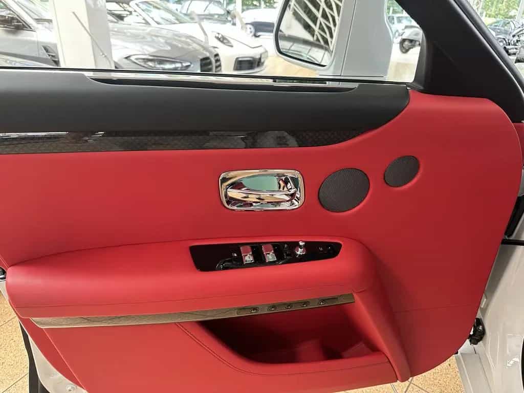 Rolls-Royce Ghost Black Badge* 12/2023-photo-19