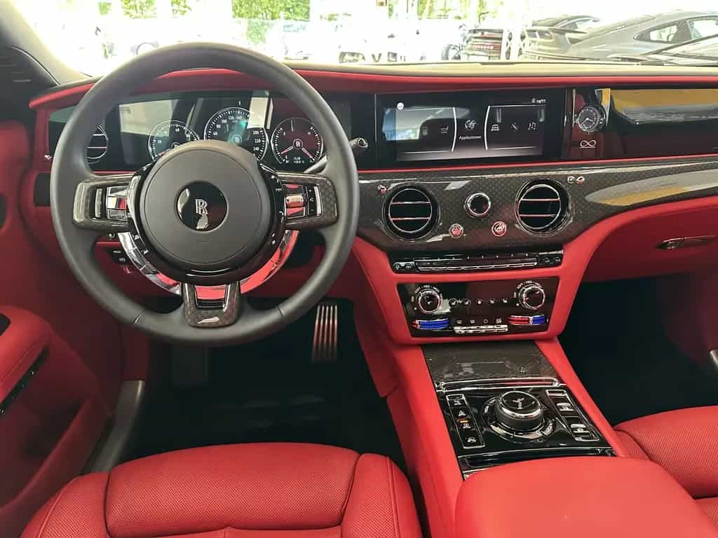 Rolls-Royce Ghost Black Badge* 12/2023-photo-8