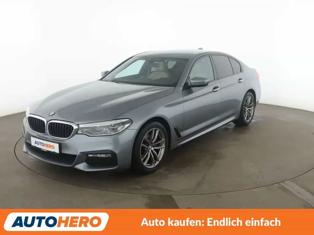 BMW 5 Series 520d xDrive M Sport Aut.*NAVI*LED*TEMPO*PDC* 09/2017-photo-0