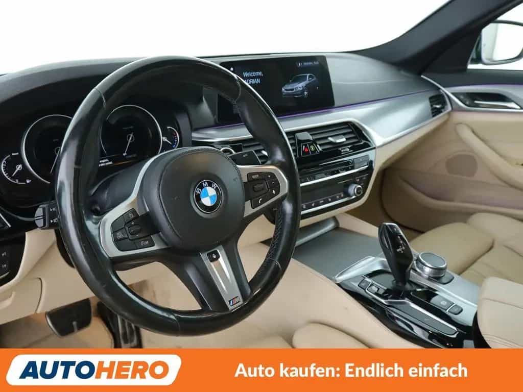 BMW 5 Series 520d xDrive M Sport Aut.*NAVI*LED*TEMPO*PDC* 09/2017-photo-10