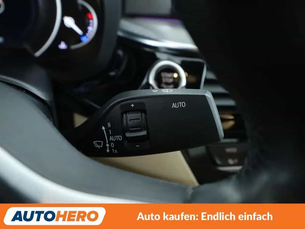 BMW 5 Series 520d xDrive M Sport Aut.*NAVI*LED*TEMPO*PDC* 09/2017-photo-31