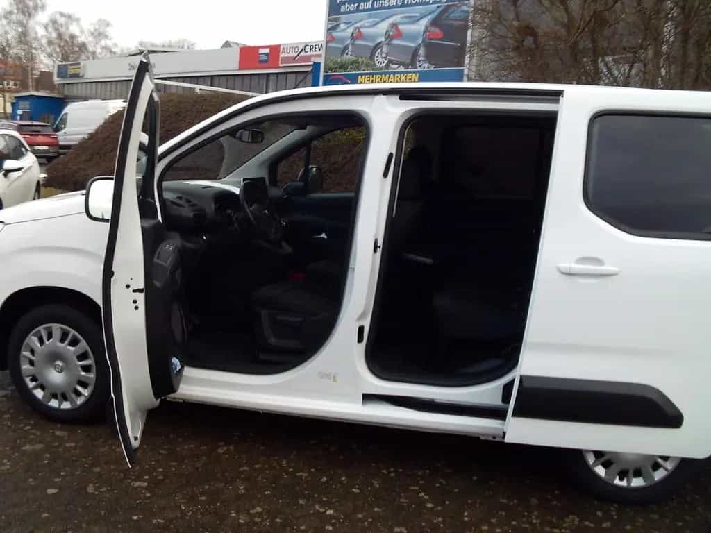 Opel Combo Life 1.5D Elegance SHZ LHZ PDC+Kam Navi-Ap 06/2022-photo-12