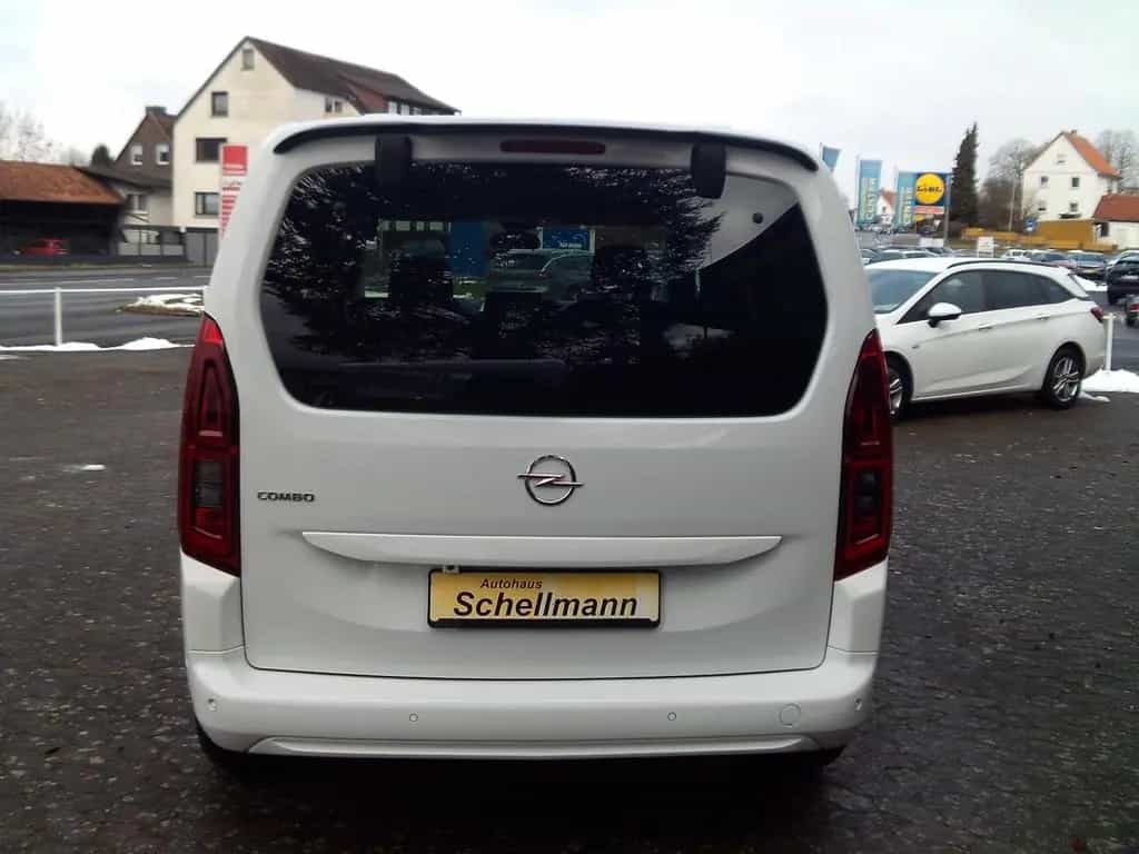 Opel Combo Life 1.5D Elegance SHZ LHZ PDC+Kam Navi-Ap 06/2022-photo-4