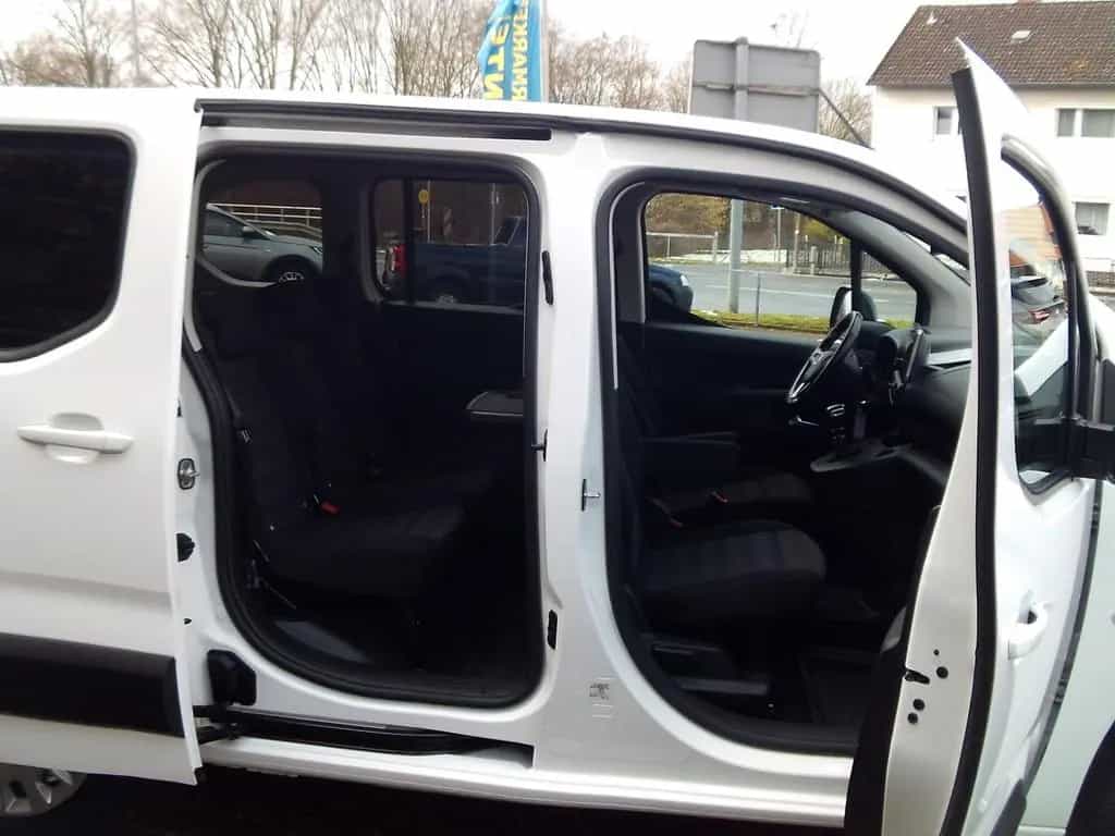 Opel Combo Life 1.5D Elegance SHZ LHZ PDC+Kam Navi-Ap 06/2022-photo-7