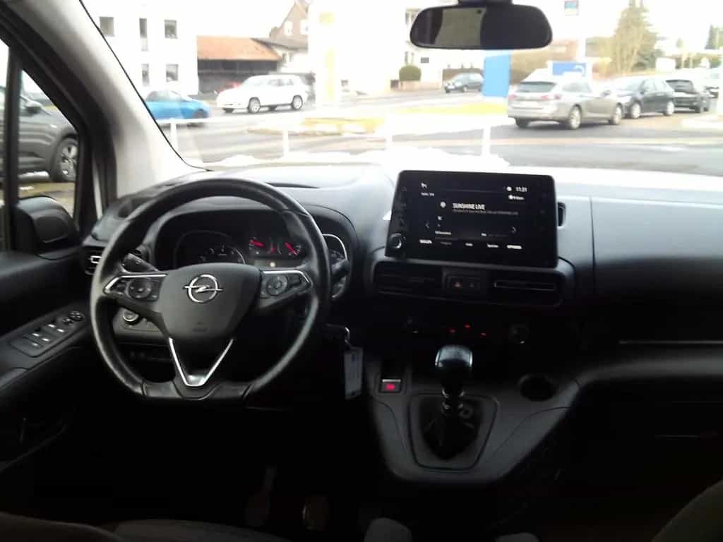 Opel Combo Life 1.5D Elegance SHZ LHZ PDC+Kam Navi-Ap 06/2022-photo-9