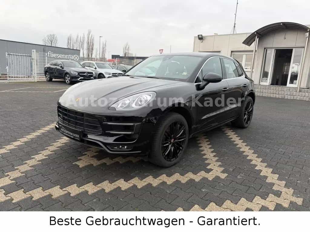Porsche Macan Turbo*Pano*AHK*18 WegeSitz*Bose*Navi*LED* 04/2016-photo-2