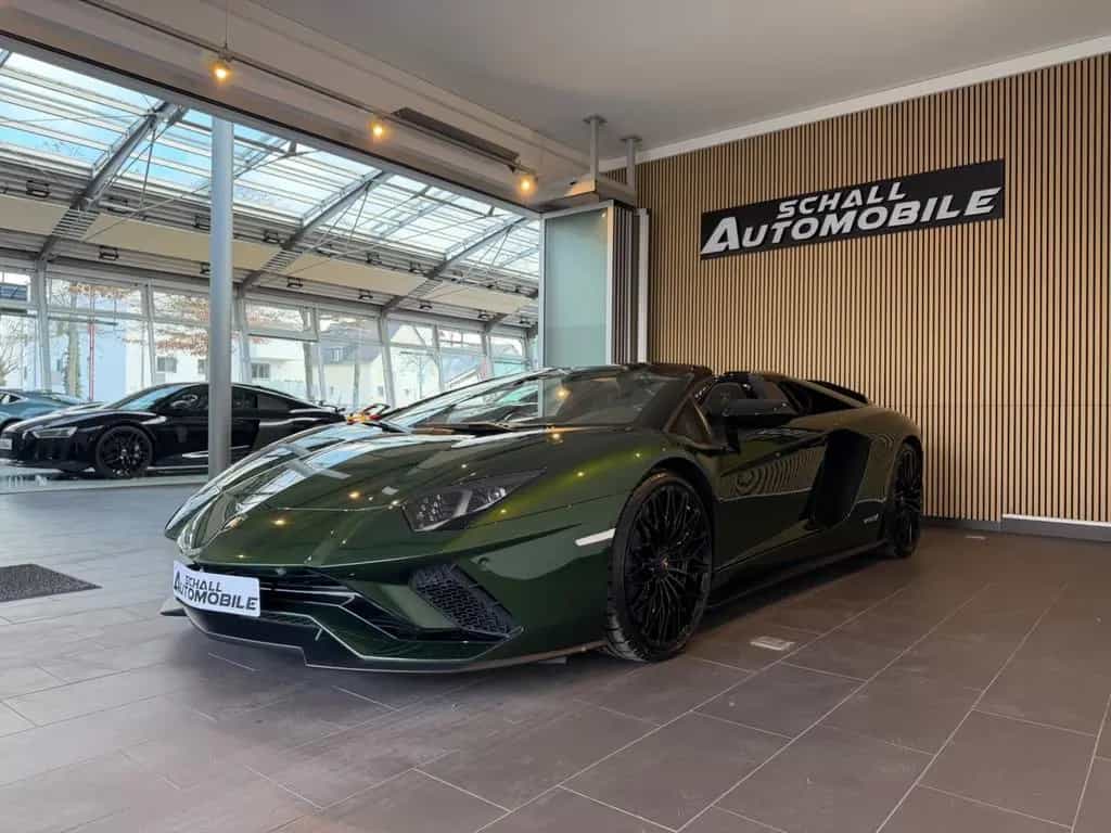 Lamborghini Aventador S Roadster CARBON/1.HAND/U-frei/DT.Fzg 05/2020-photo-0